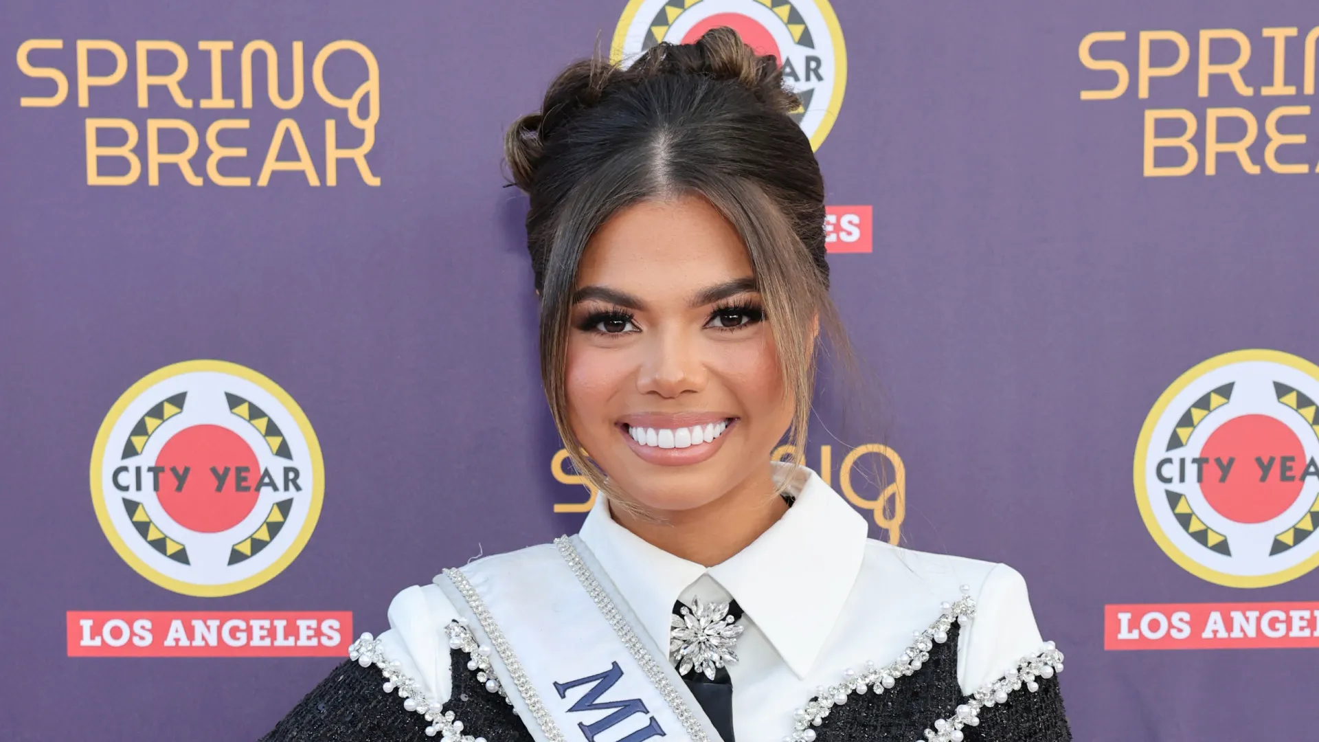 Miss EUA não vai à premiação coroar sucessora