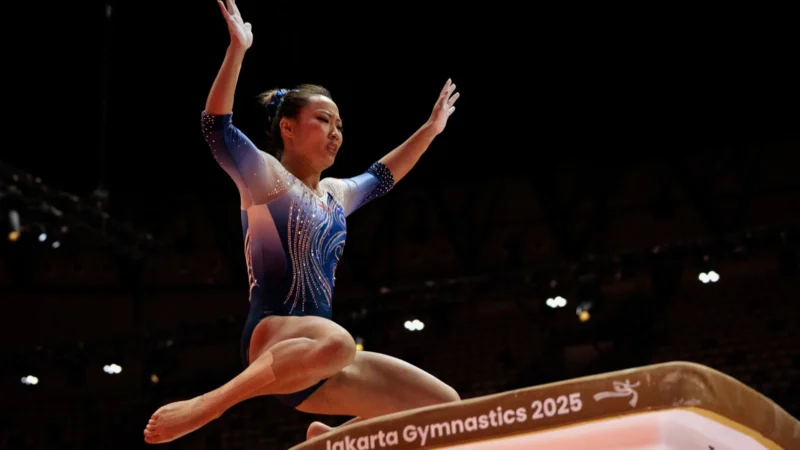 Chinesa recebe nota zero e chora na final do Mundial de ginástica; vídeo