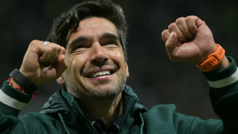Choro e alívio: Abel Ferreira revela montanha-russa de emoções em ‘noite mágica’ com Palmeiras