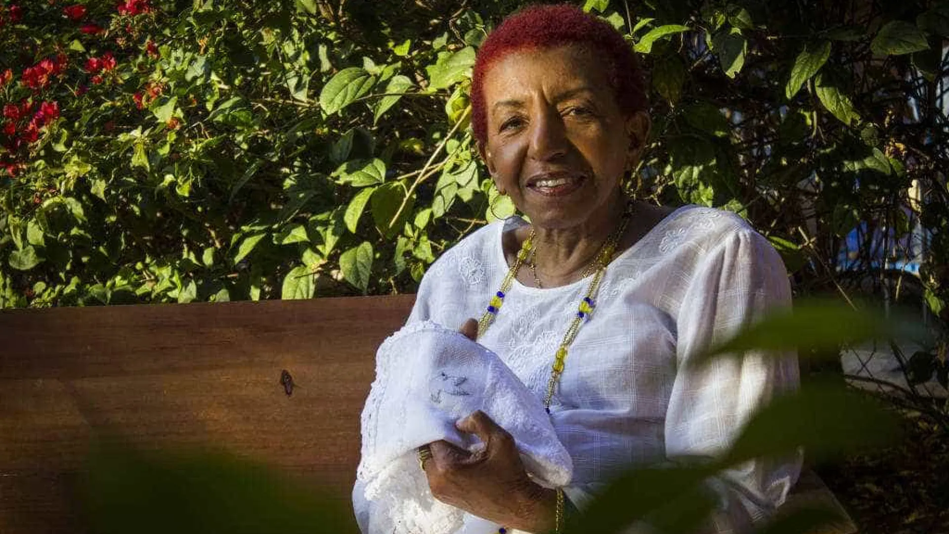 ‘Não fiz nada de mais, Deus que me deu emoção’, diz Leci Brandão, homenageada no Troféu Raça Negra