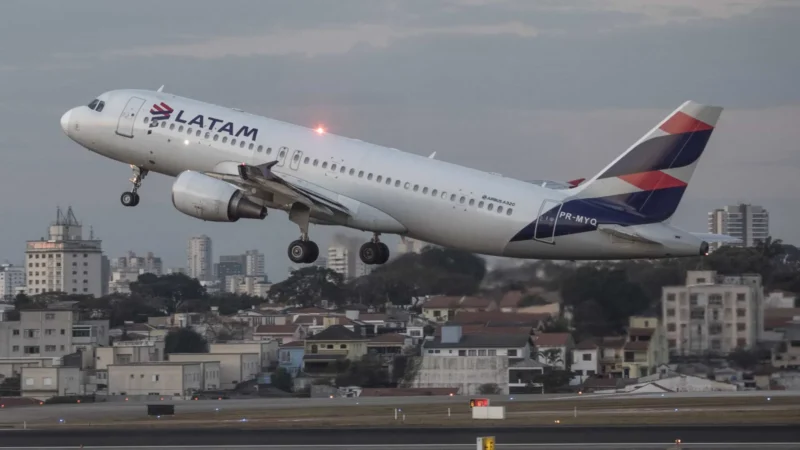 Latam cancela mais voos por greve de pilotos no Chile e diz que paralisação já afetou 30 mil passageiros