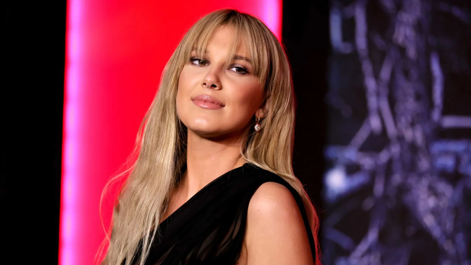 Diretor de ‘Stranger Things’ comenta suposta denúncia de Millie Bobby Brown