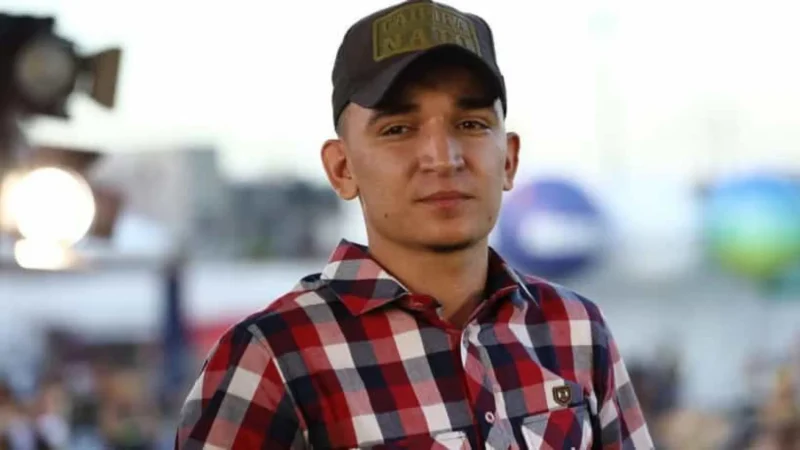 João Gomes relembra tratamento com remédio e terapia para superar situações