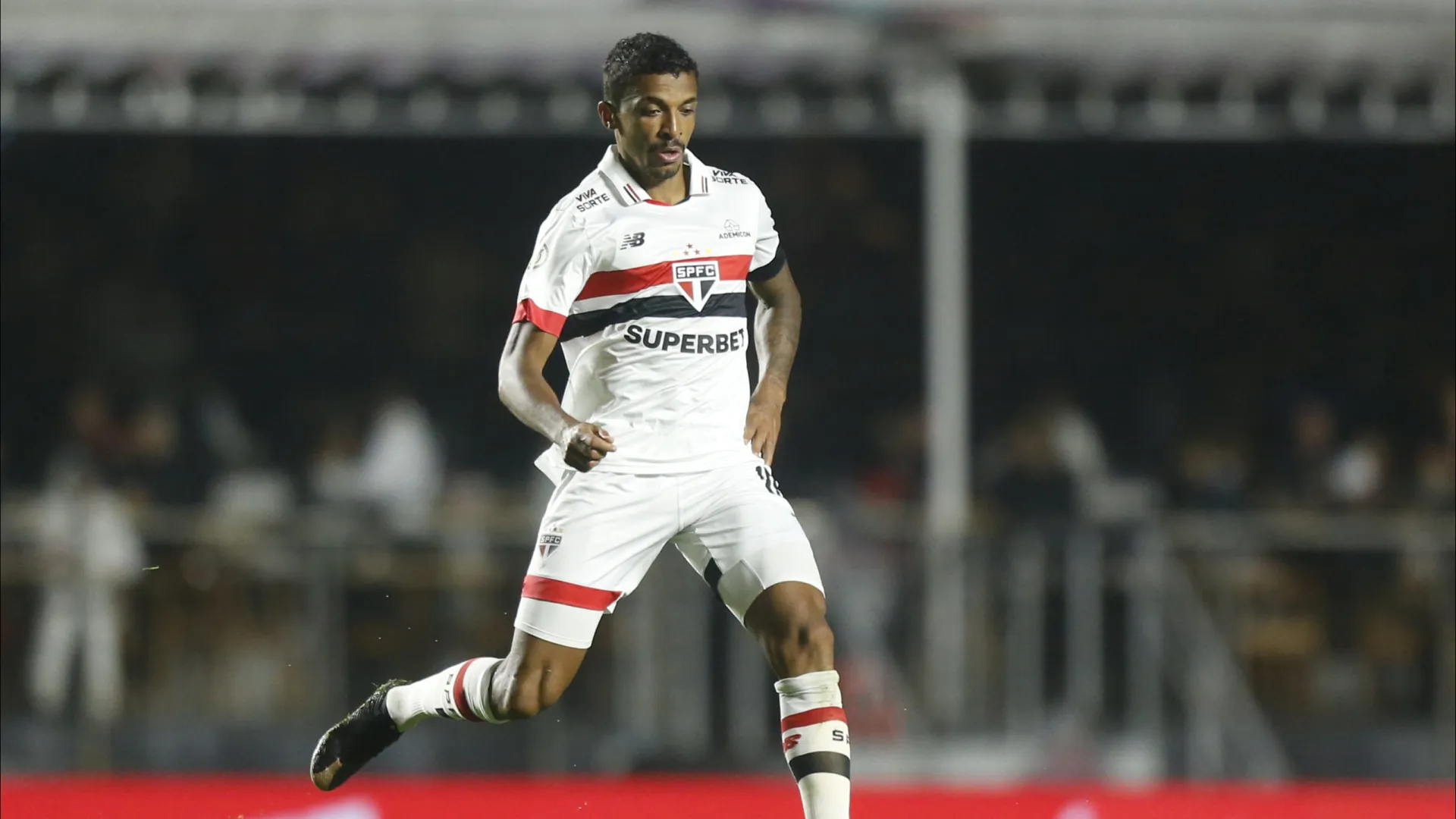 São Paulo vence Vasco, mira G6 e derruba tabu de 12 anos em São Januário