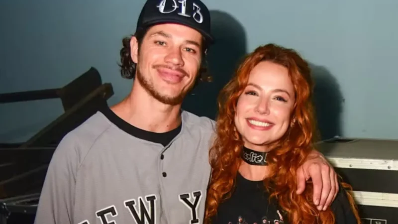 José Loreto vai a festa de gala em São Paulo com nova namorada