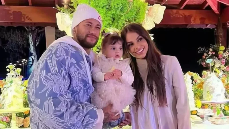 Filha de Neymar e Amanda Kimberlly passa por cirurgia de emergência