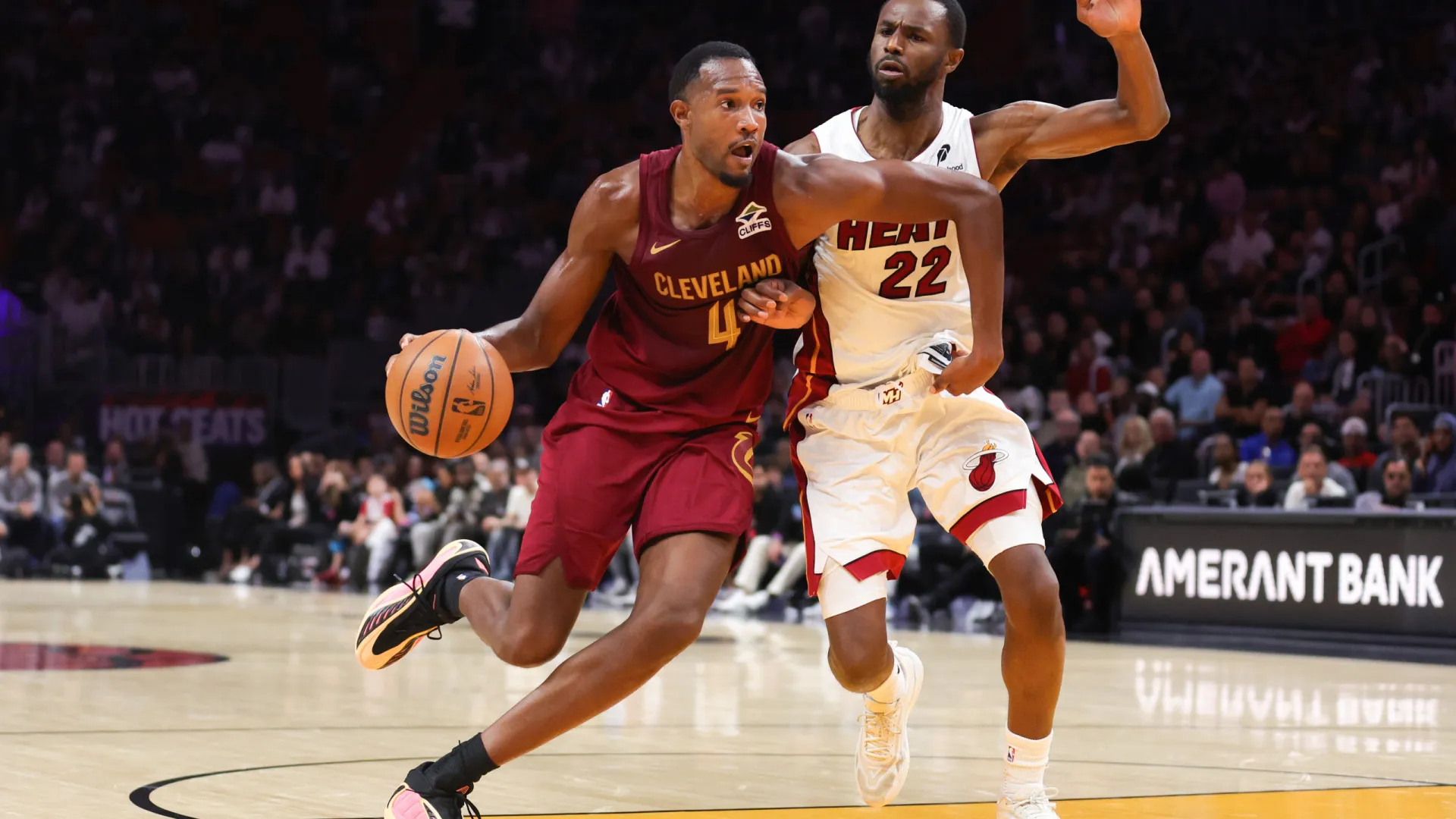 Wiggins decide com enterrada no fim da prorrogação e Miami Heat derrota Cavaliers na NBA