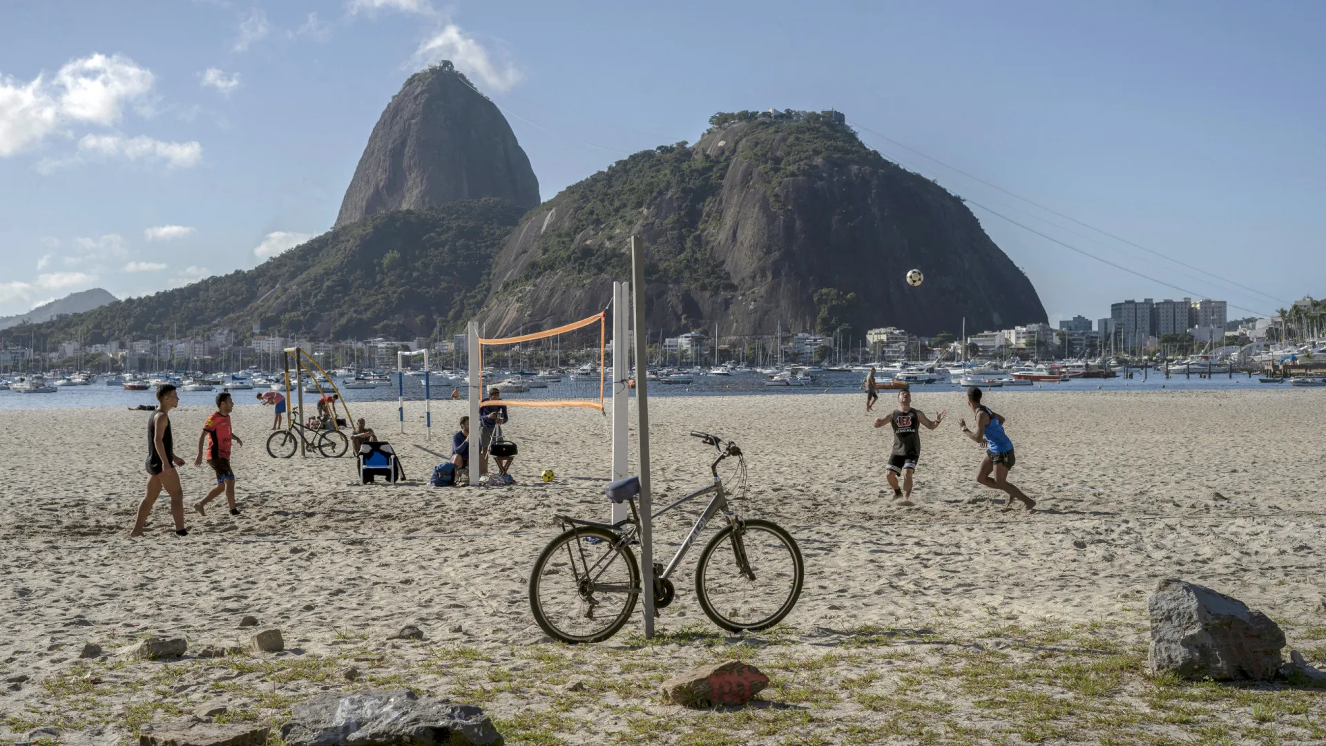 Rio de Janeiro bate recorde de turistas internacionais em 2025