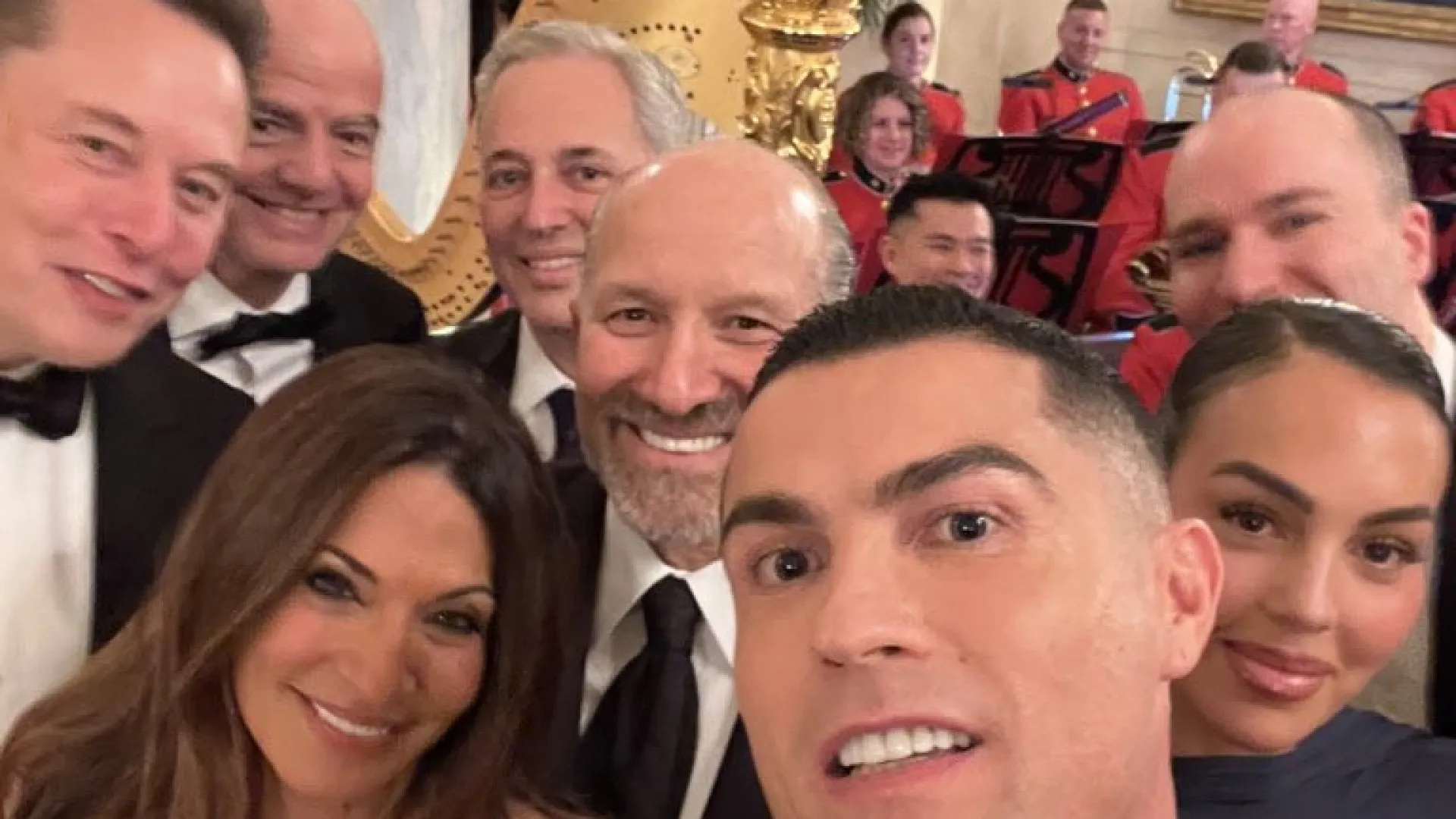 Cristiano Ronaldo participa de jantar com Trump e viraliza na Casa Branca