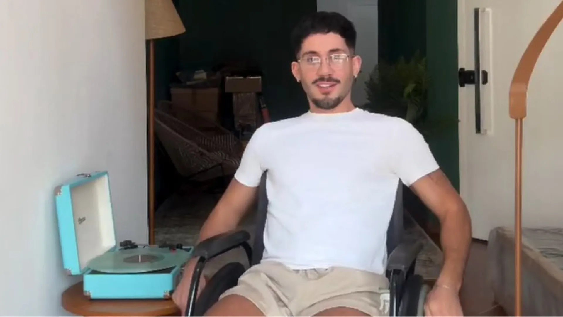 Após ser baleado, Vittor Fernando nega ter sido alvo de execução