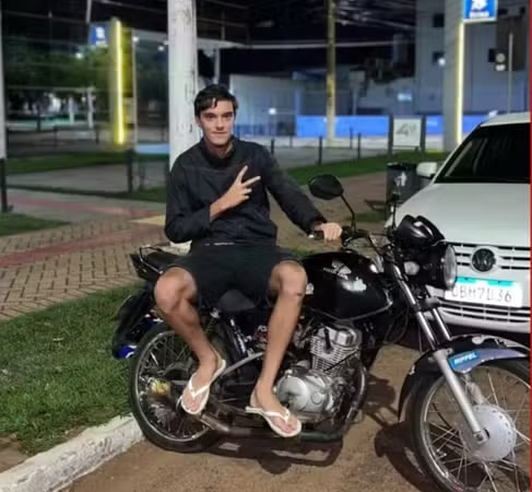 Jovem morre após colidir motocicleta contra poste em Rondonópolis