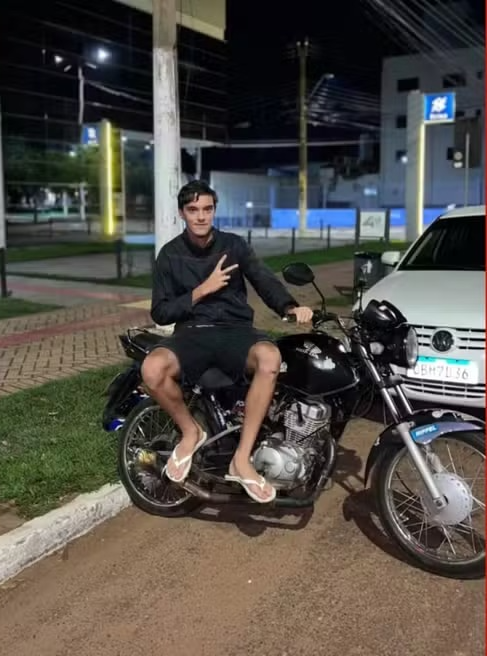 Jovem morre após colidir motocicleta contra poste em Rondonópolis