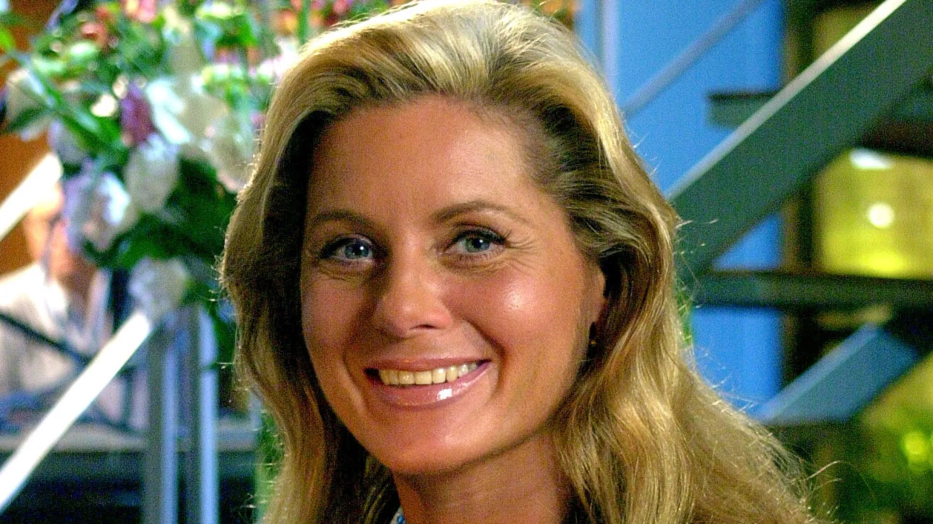 ‘Foi quase de verdade’, diz Vera Fischer sobre cena de sexo em ‘Laços de Família’