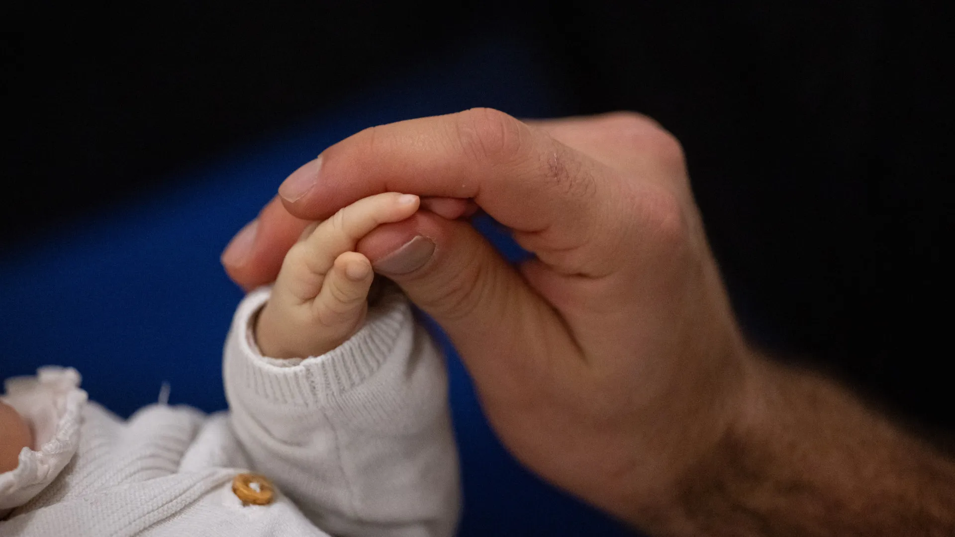 Mulher dá à luz dentro de loja enquanto comprava enxoval de bebê no Recife