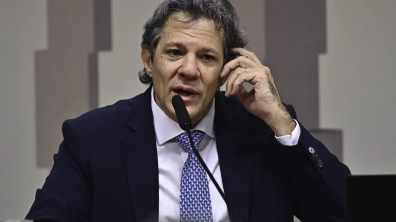 Haddad avalia antecipar saída e prepara Dado Durigan para o cargo