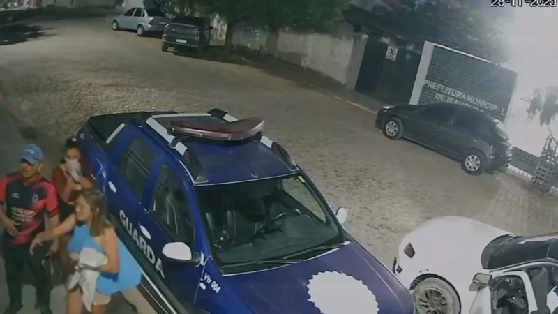 Bebê engasgado chega sem sinais vitais e é salvo por comandante; veja