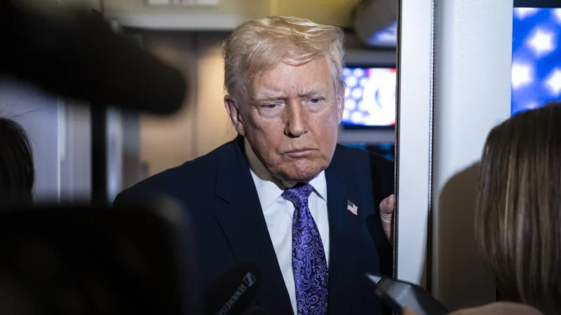 Trump diz que cogita reduzir ou elevar tarifas sobre produtos específicos caso necessário