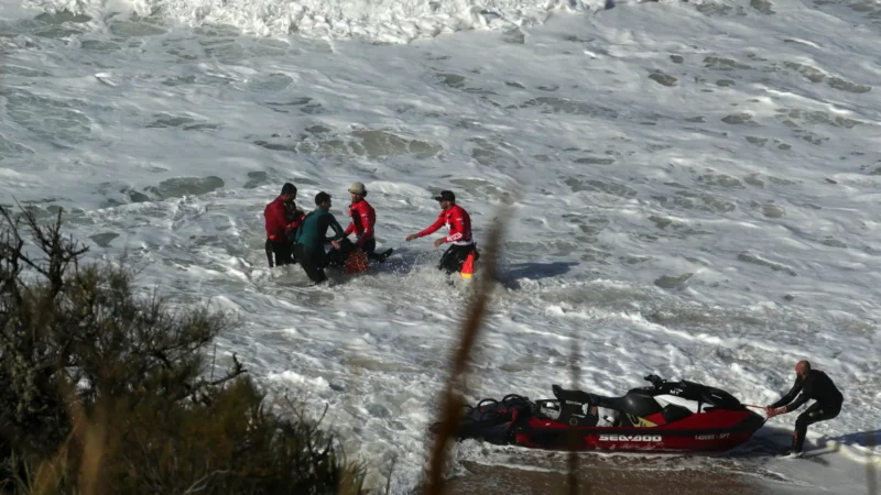 Surfista brasileiro quase morre afogado em Nazaré: “Nunca senti…”