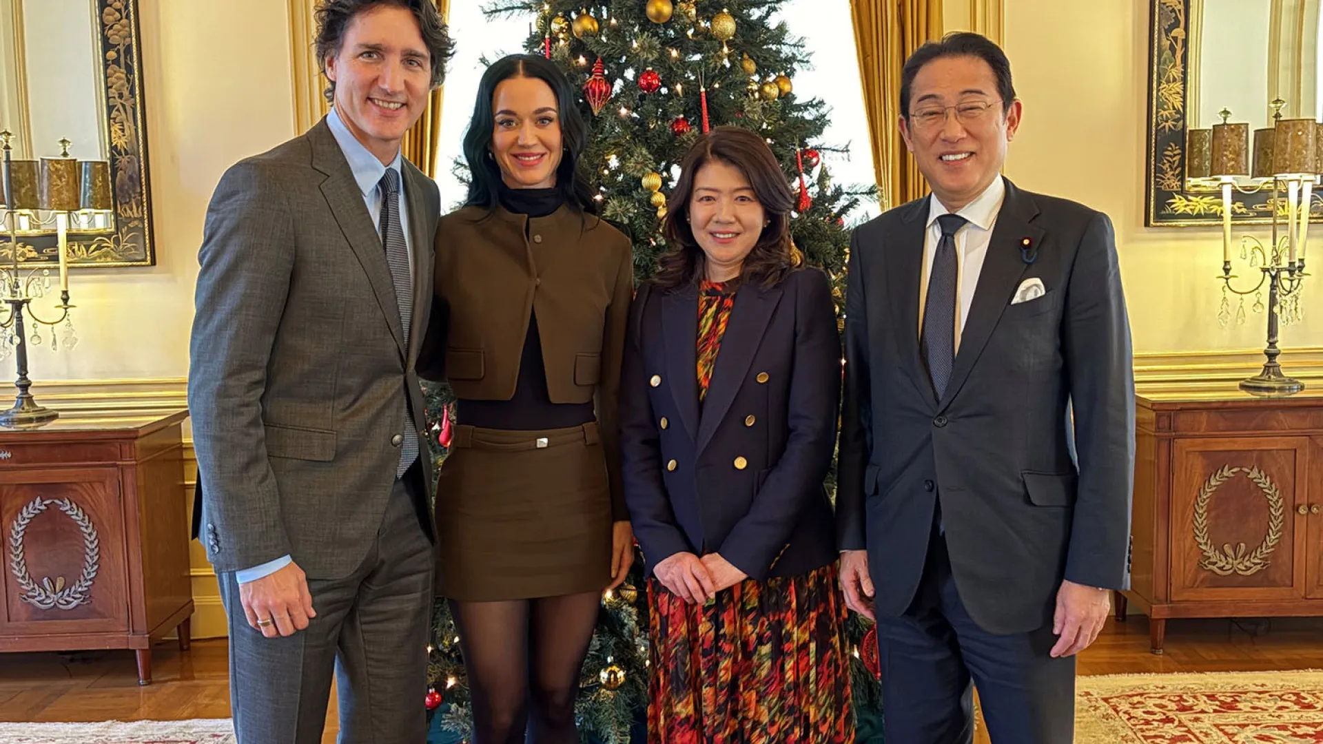Katy Perry e Justin Trudeau aparecem em foto oficial pela primeira vez