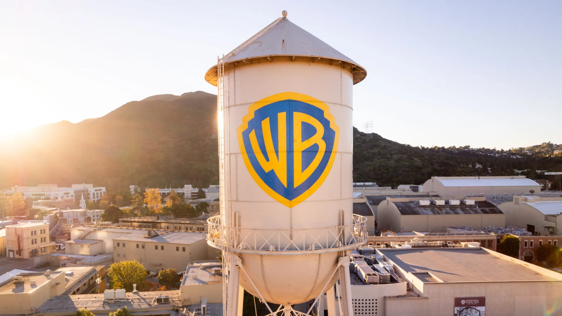 O futuro da Warner Bros: o lado sombrio do icônico estúdio de cinema