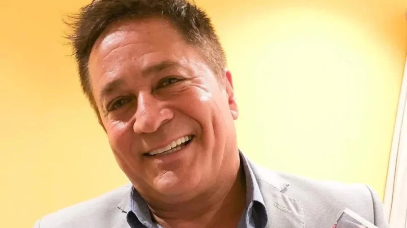 Leonardo comemora alta hospitalar e brinca: ‘Não foi dessa vez’