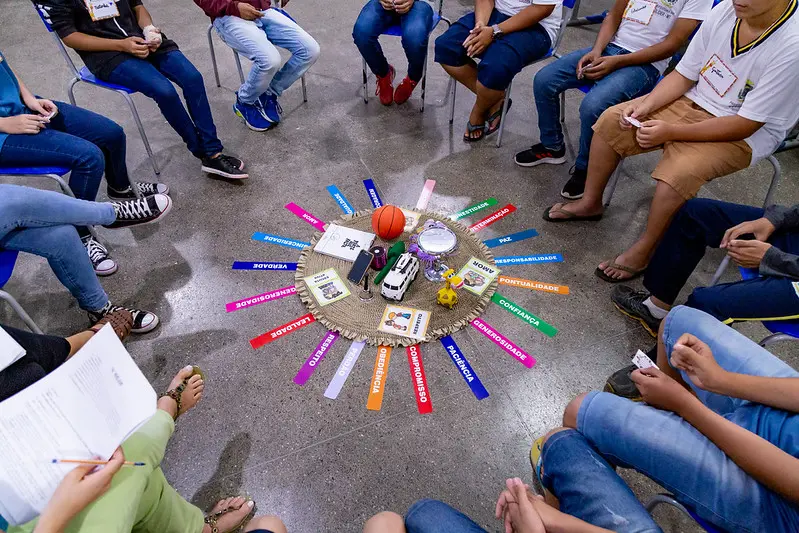 Parceria entre Judiciário e Prefeitura leva círculos de paz à população de Peixoto de Azevedo