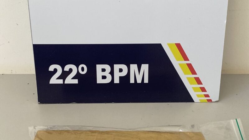 Passageira é flagrada com 1 kg de maconha e presa em ação da PM em Peixoto de Azevedo