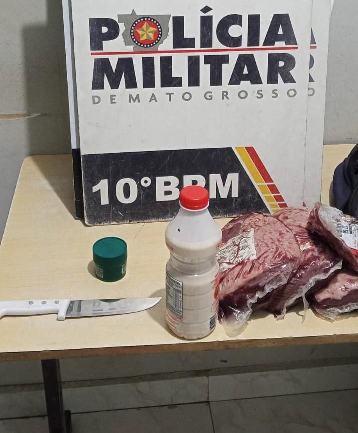 Homem com histórico criminal é preso após roubar carnes e ameaçar funcionários em Cuiabá