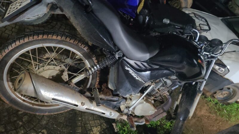 Fuga pela BR-163 termina em lamaçal e menor é detido pela PM no norte de MT