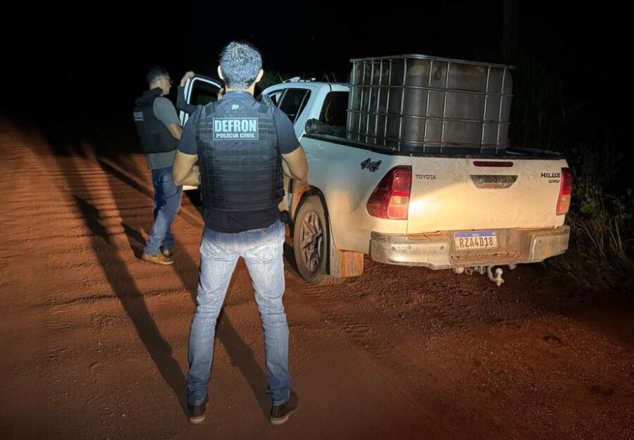 Polícia Civil intercepta carga de diesel e prende motorista a caminho de garimpo ilegal na Terra Indígena Sararé