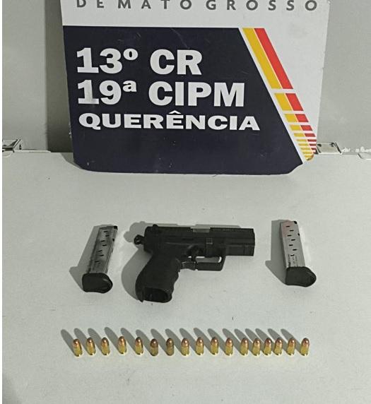 Arma é jogada atrás de balcão durante abordagem e homem acaba preso em Querência 