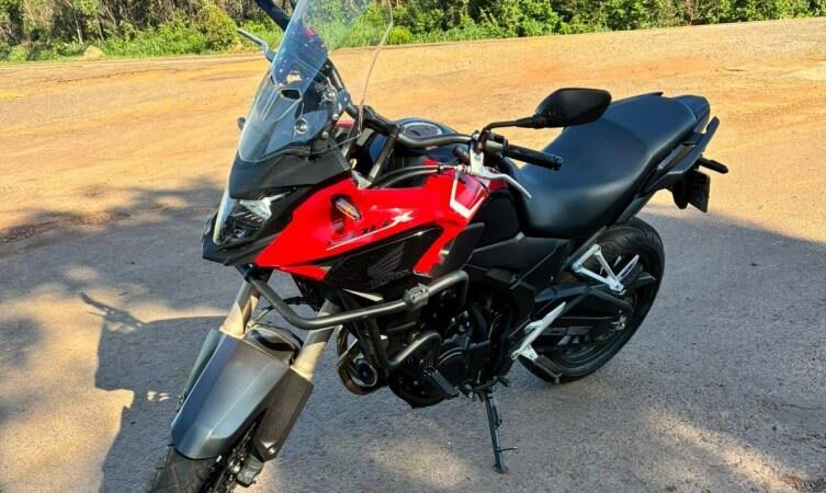 Suspeito de roubo com sequestro é preso e moto recuperada