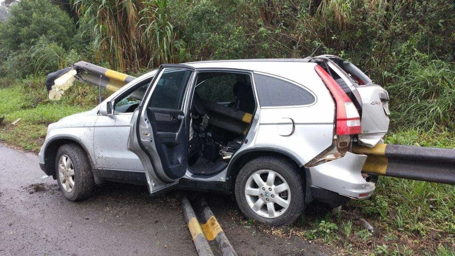 Acidentes em estradas federais durante o feriado matam 109 pessoas