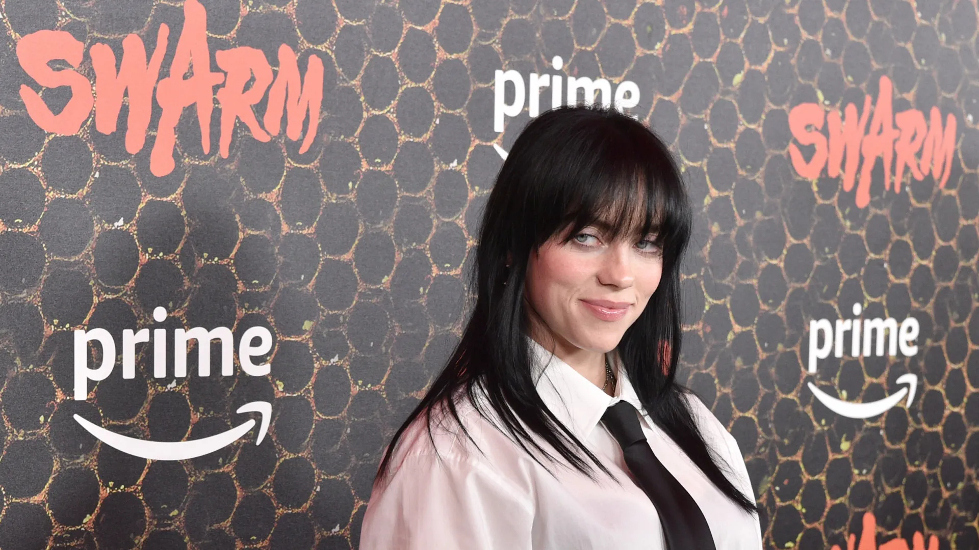 Billie Eilish critica Trump e ICE e diz que ninguém está seguro nos Estados Unidos