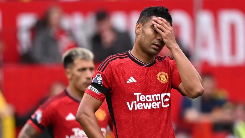 Casemiro pode garantir renovação com United caso atinja meta, diz jornal