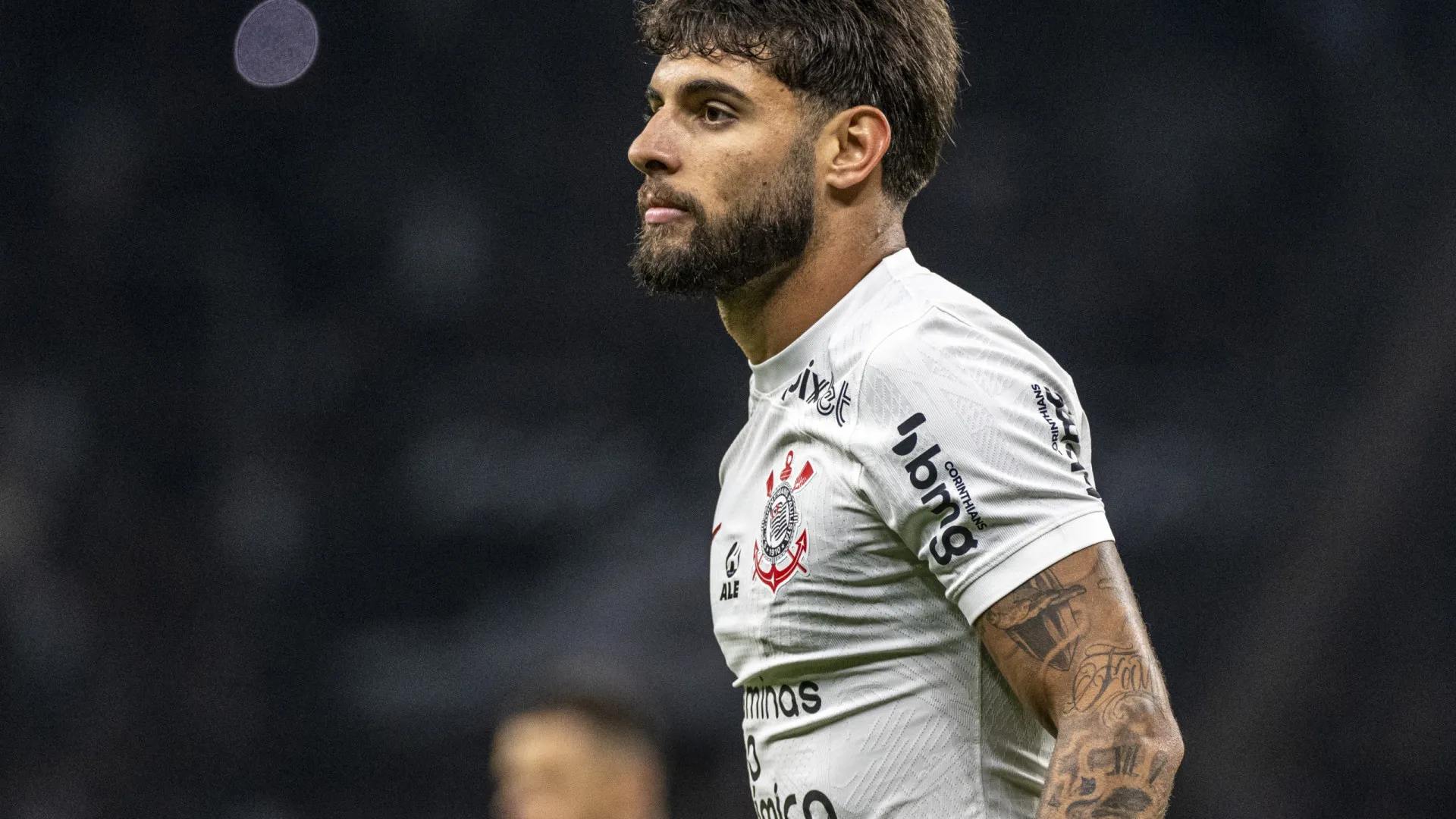 Corinthians faz contraproposta à Lazio após receber oferta por Yuri Alberto