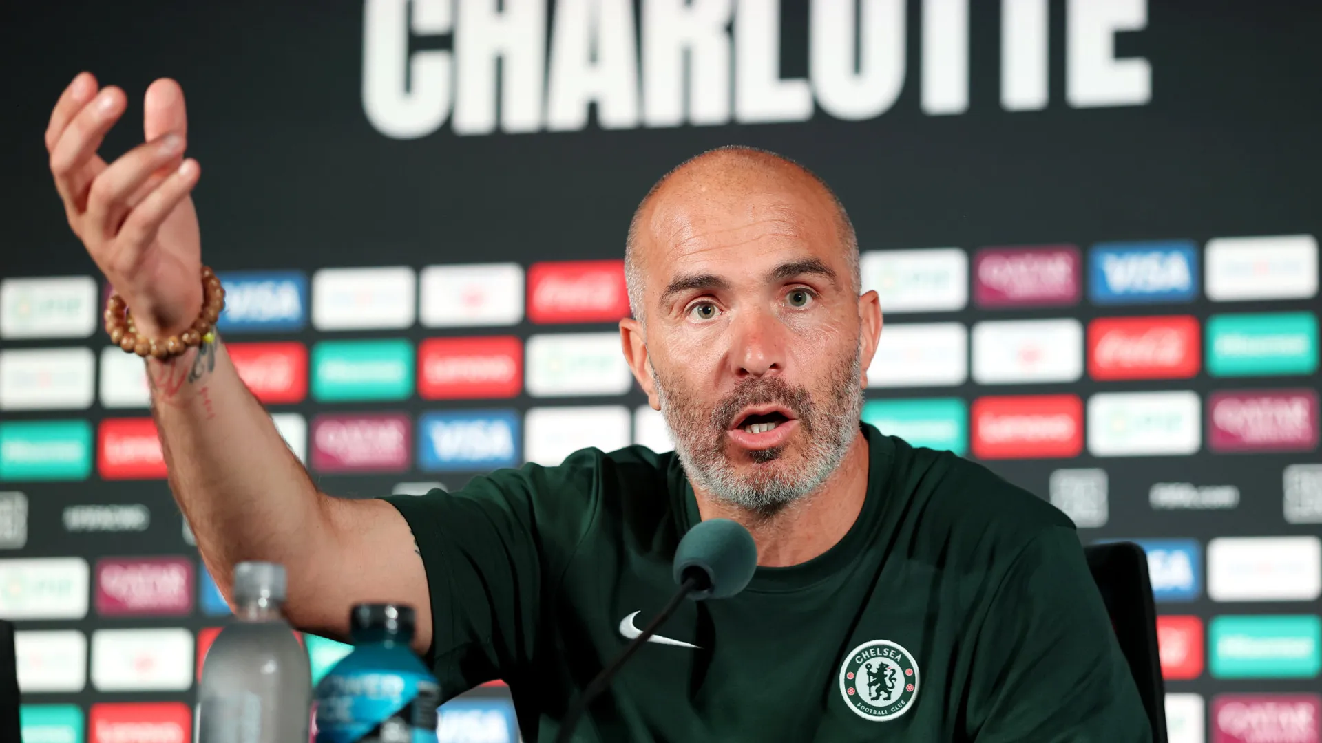 Técnico campeão mundial no Chelsea é primeiro treinador demitido de 2026