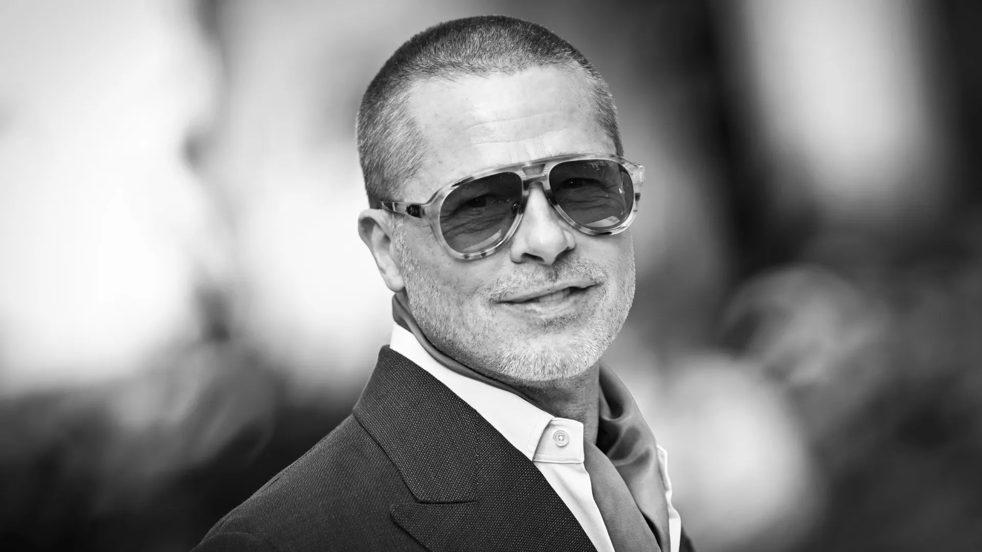 Promessa de casamento com Brad Pitt leva mulher a virar alvo de investigação