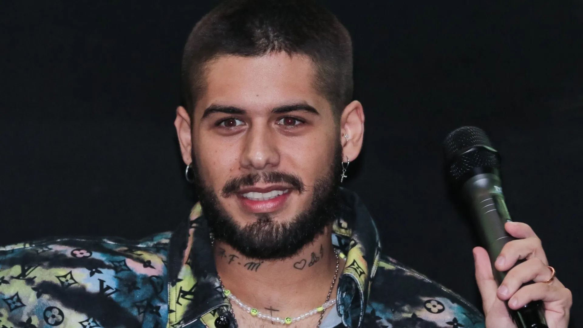 Zé Felipe desiste de tratamento ao saber que seria feito “via ânus”