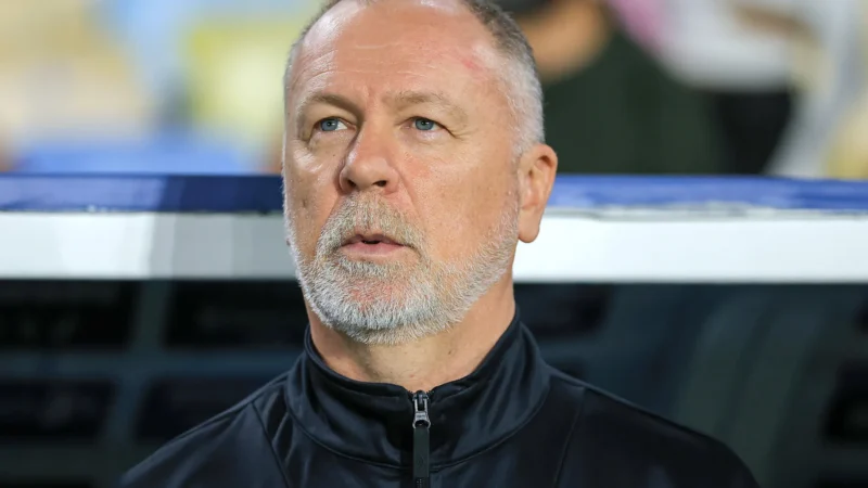 Mano Menezes fecha com seleção peruana visando classificação para Copa de 2030, diz jornal