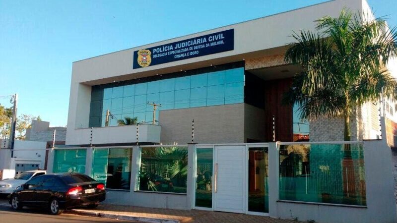 Idoso é resgatado doente e vivendo em situação precária em Várzea Grande; Polícia Civil investiga abandono