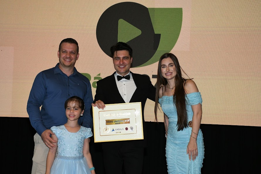 Noite de reconhecimento marca entrega do Prêmio Destaque Profissional e Empresarial em Guarantã do Norte; Veja Fotos