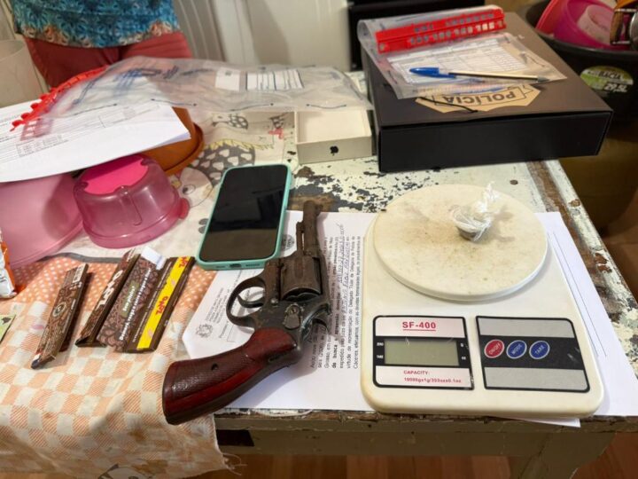 Polícia Civil prende jovem de 18 anos por tráfico e porte ilegal de arma em Cáceres