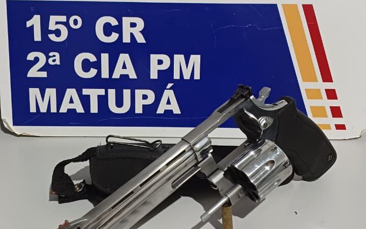 PM apreende revólver e munições durante abordagem em Matupá