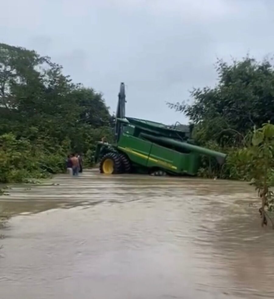 Chuvas travam escoamento da soja no Norte de MT e produtores temem prejuízos milionários