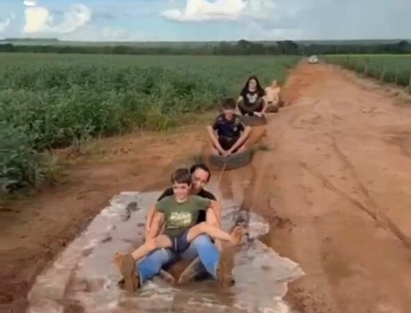 “Banana do agro”: brincadeira na lama vira fenômeno nas redes e emociona família em MT