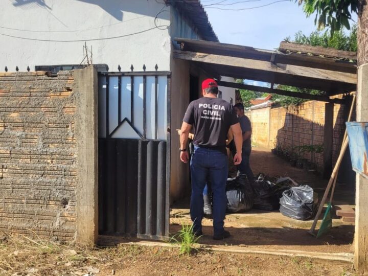 Tesoureira de facção é presa após destruir celulares para tentar ocultar provas em Nova Xavantina