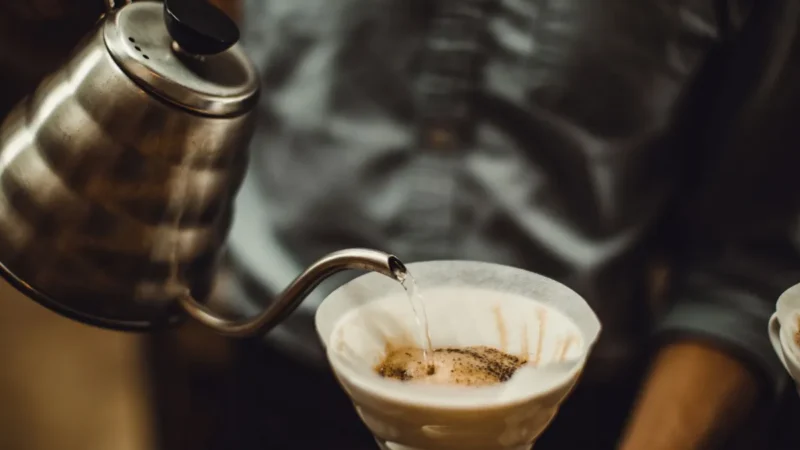 ☕ Safra recorde deve baratear o café no 2º semestre de 2026, diz Fazenda