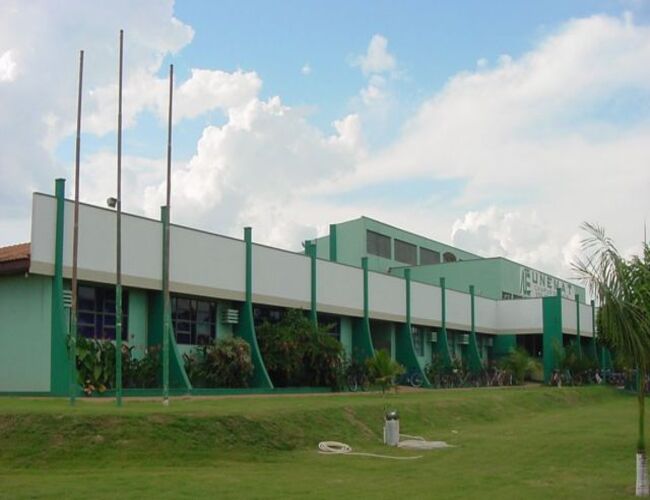 Governador autoriza concurso com 80 vagas para professor na Unemat após 13 anos