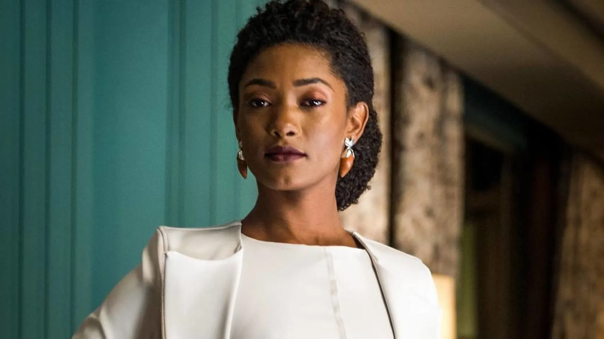 Me permite fazer denúncias, diz Erika Januza sobre personagem humilhada em ‘Dona Beja’